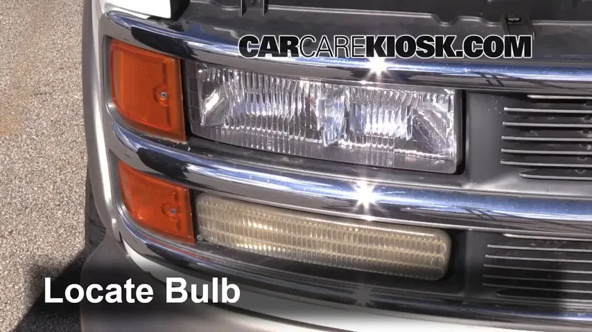 2001 Chevrolet Express 1500 LS 5.7L V8 Lights Turn Signal - Front (replace bulb)